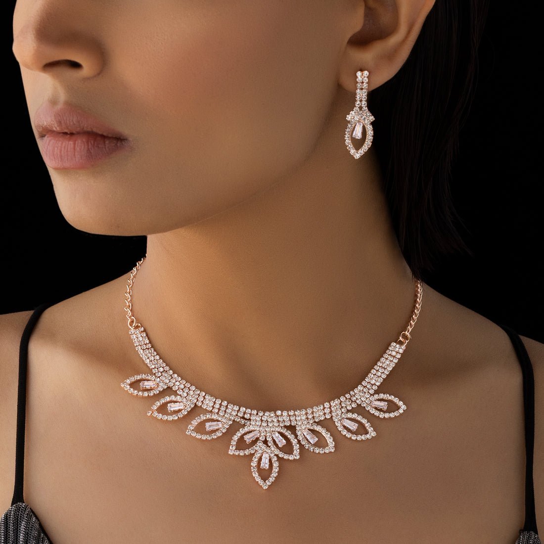 EYRA Necklace Anti-Tarnish Crystal Leaves Set With Earrings