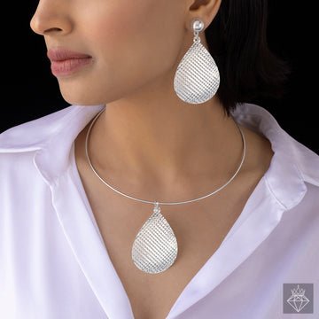 EYRA Necklace Anti-Tarnish Silver Hasli With Earrings