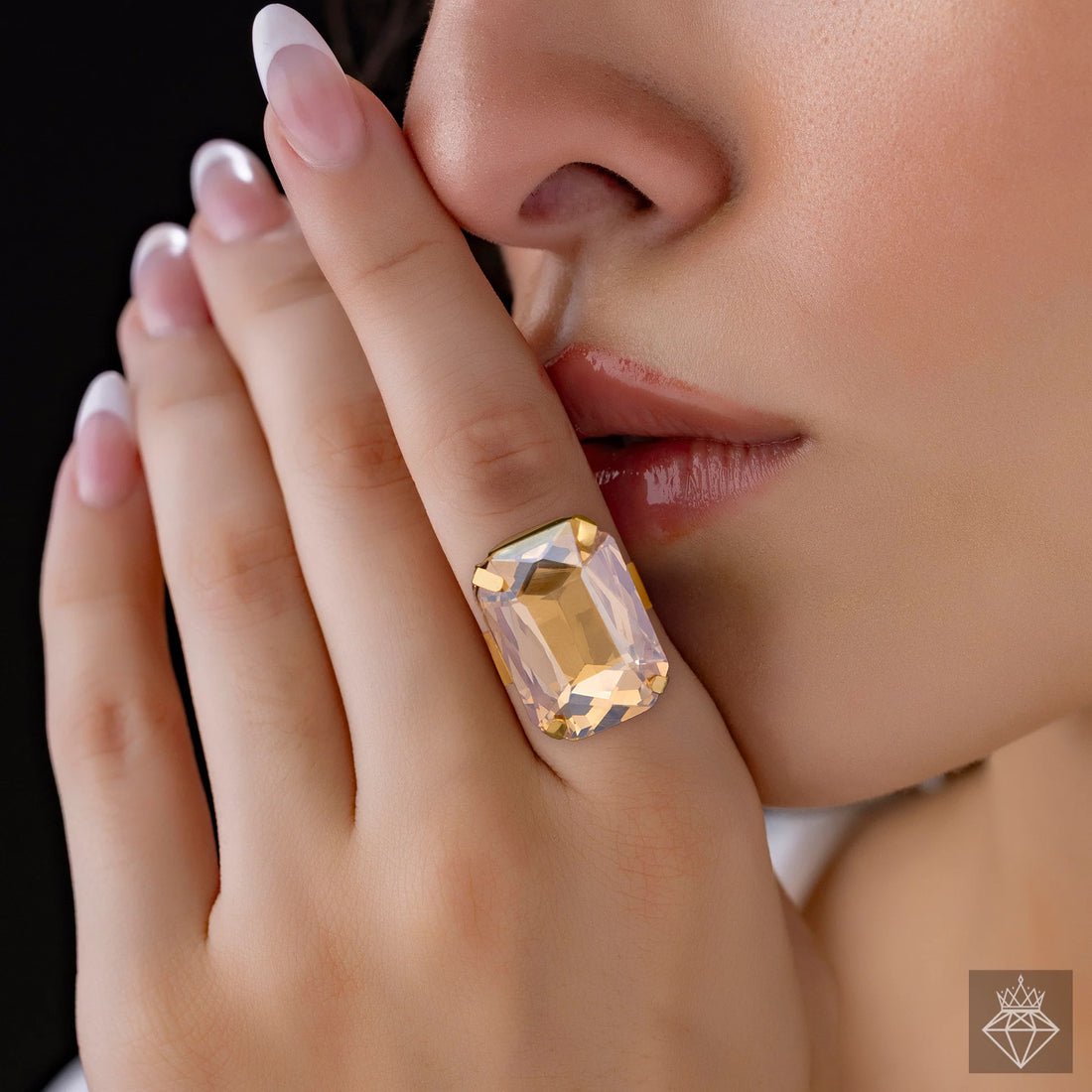 EYRA Ring Anti-Tarnish Rectangle Shape Champagne Crystal