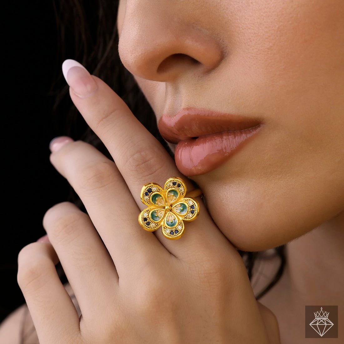 EYRA Ring Anti-Tarnish Golden Flower Crystal (Adjustable Size)