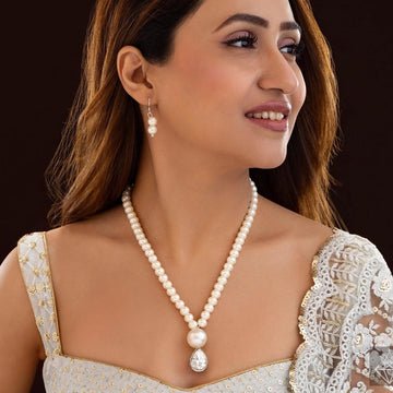 EYRA Necklace Elegant Crystal Pearl with Earrings