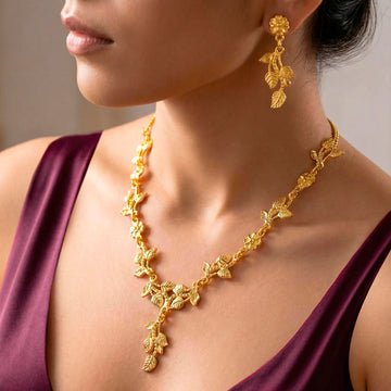 EYRA Necklace Anti-Tarnish Golden Leaves Set With Earrings