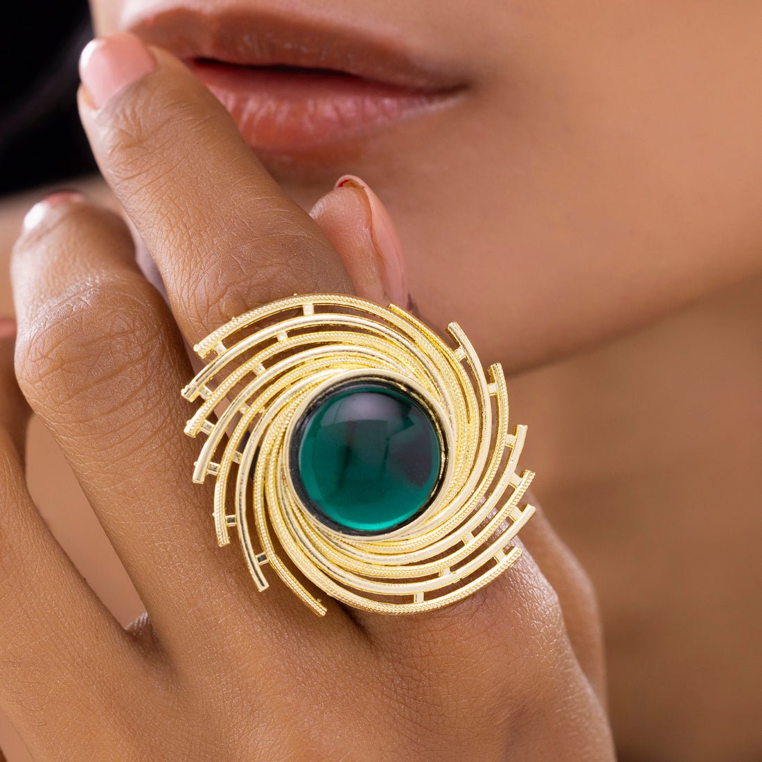 EYRA Ring Anti-Tarnish Galaxy Green Cabochon Cocktail (Adjustable Size)