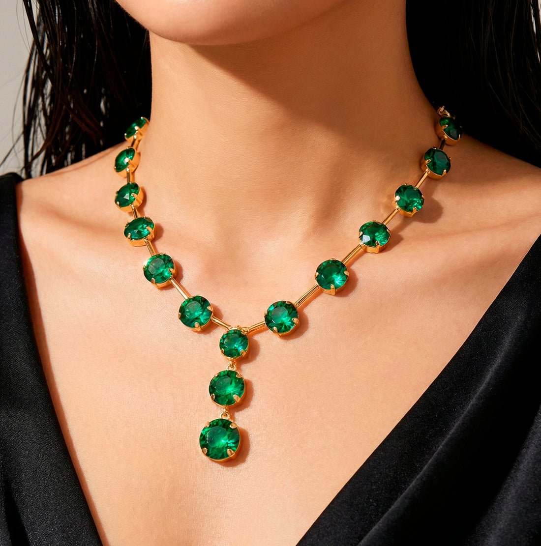 EYRA Necklace Anti-Tarnish Emerald Crystal Set With Earrings