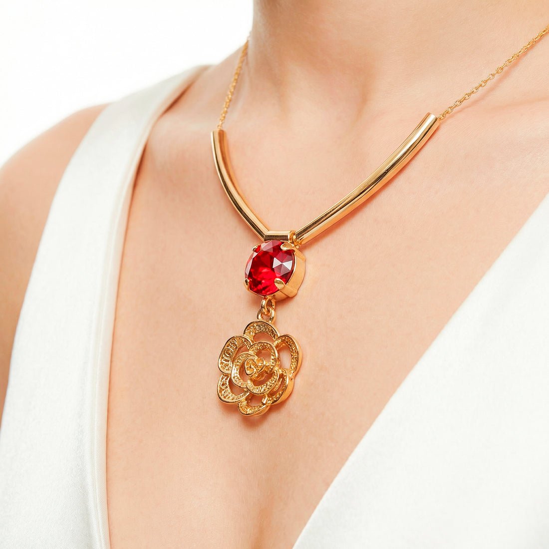 EYRA Necklace Anti-Tarnish Flower Set With Earrings
